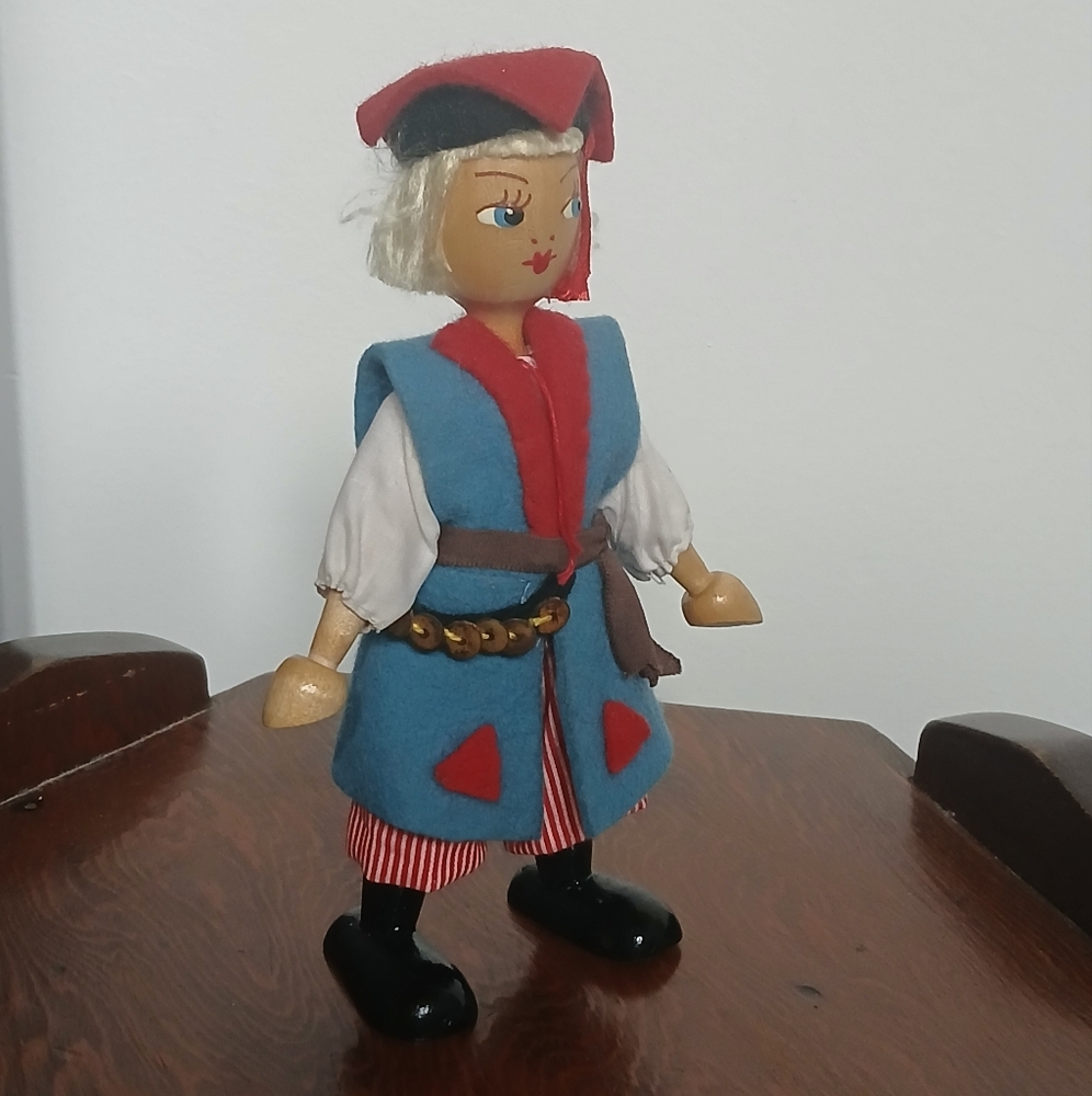 Vintage Polish Folk Art Wooden Peg Doll Hand Painted